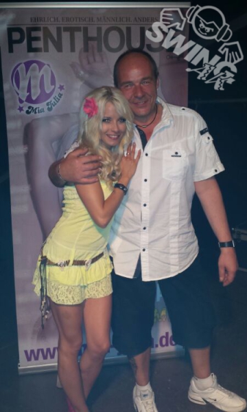 Mia Julia a.k.a. Mia Magma und DJ SWING-AK